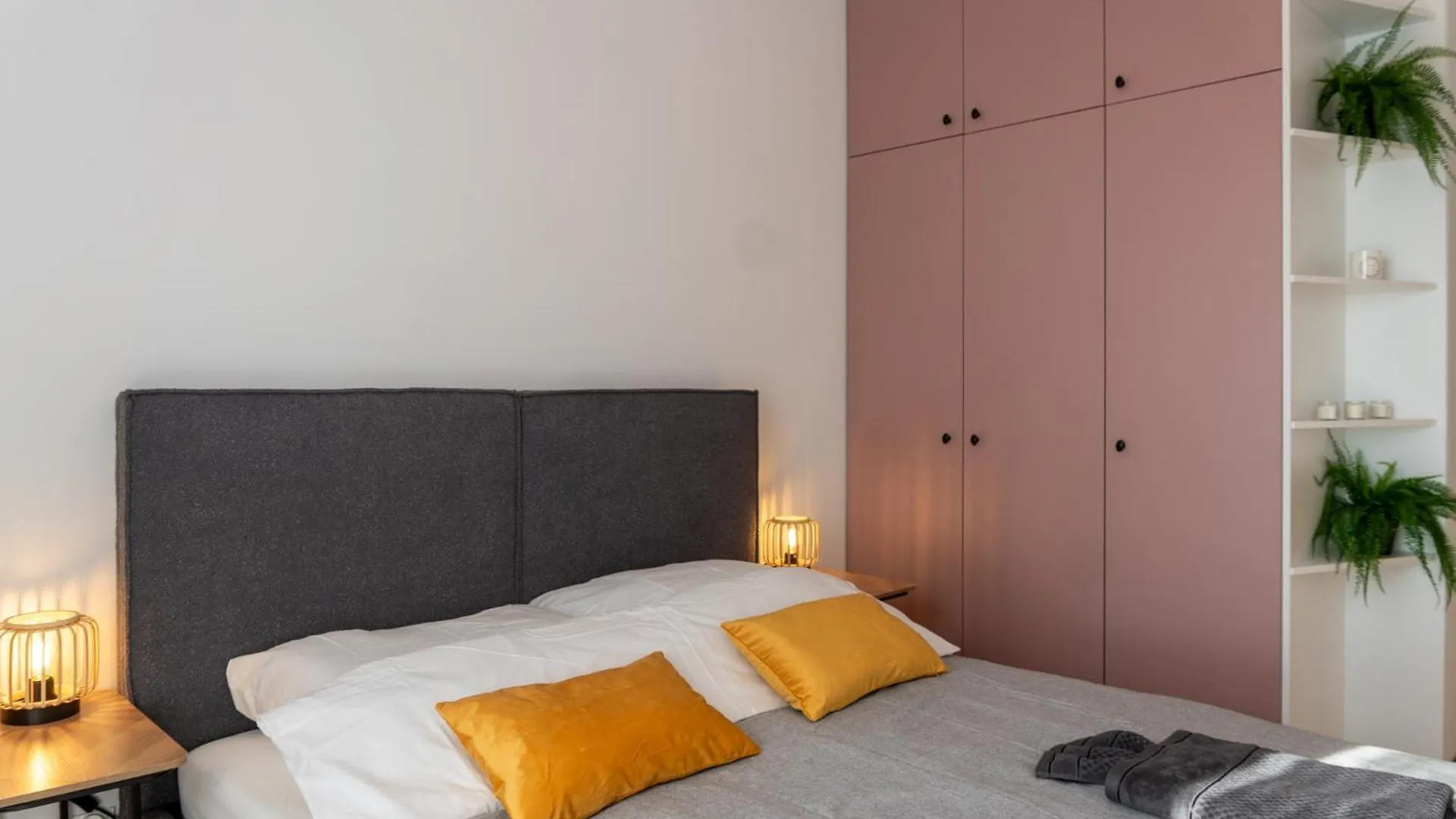 Sky Apartment Wieza Jezyce-Widok, Komfort, Parking-Apc Apartments Poznań