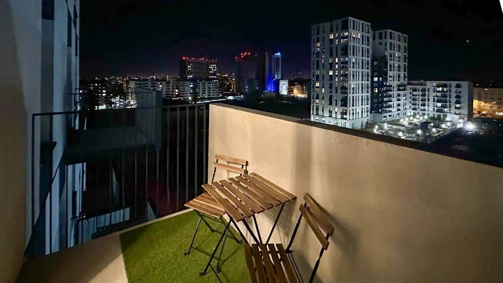 Sky Apartment Wieza Jezyce-Widok, Komfort, Parking-Apc Apartments Poznań